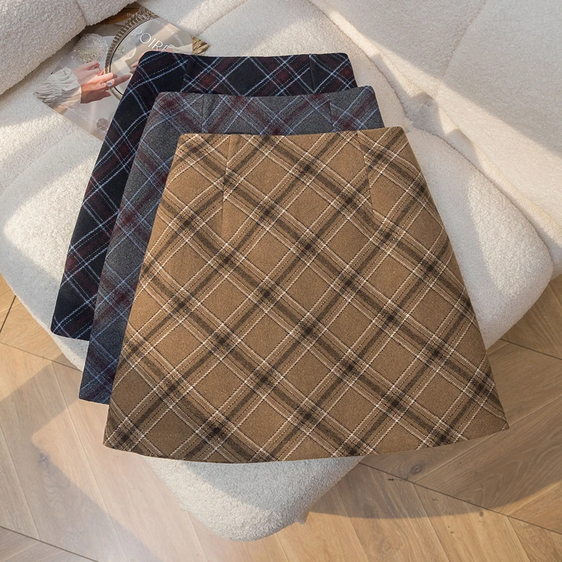 格子短款半身裙女2025年秋冬新品高腰毛呢a字显瘦包臀小个子短裙