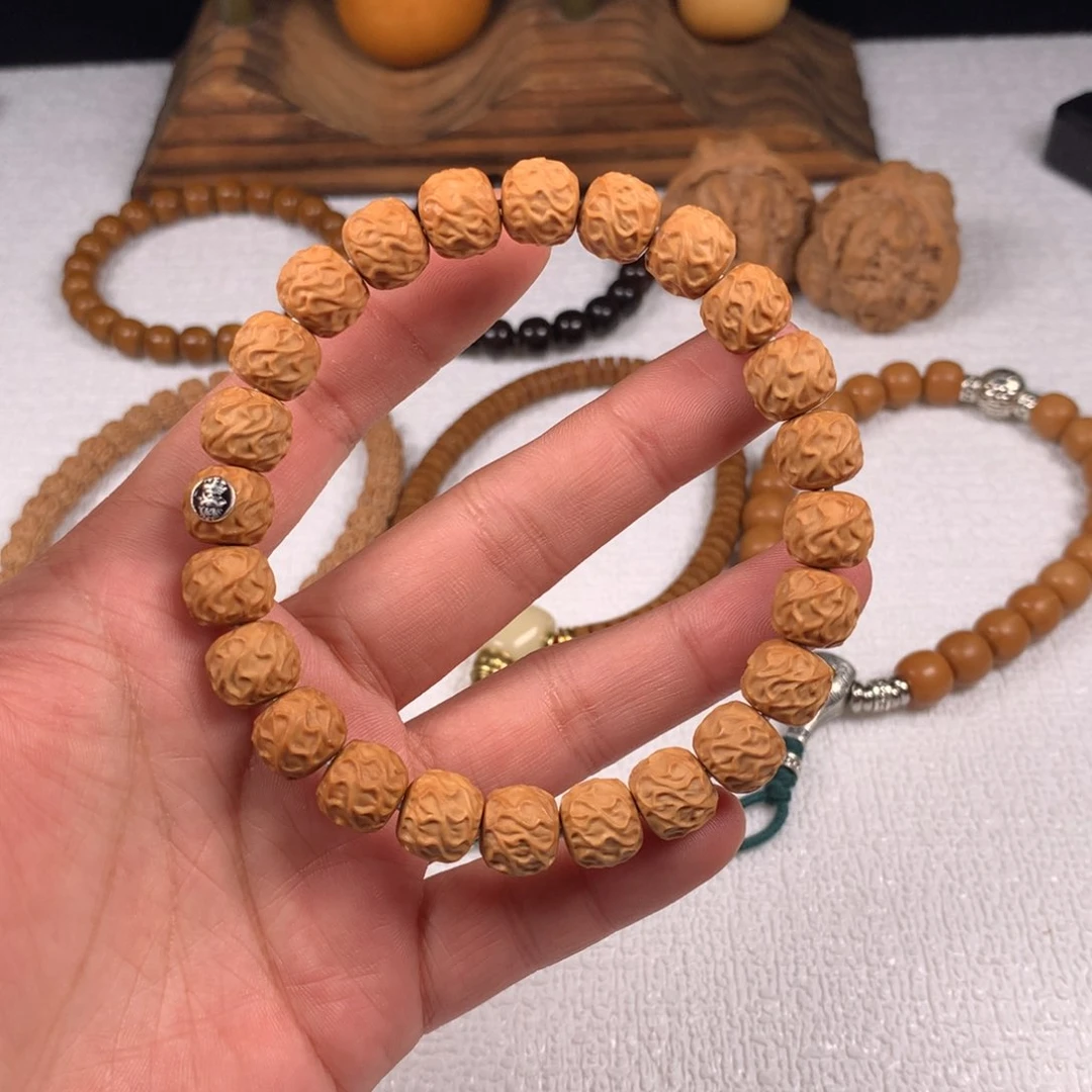 猴头核桃吊坠355556556555