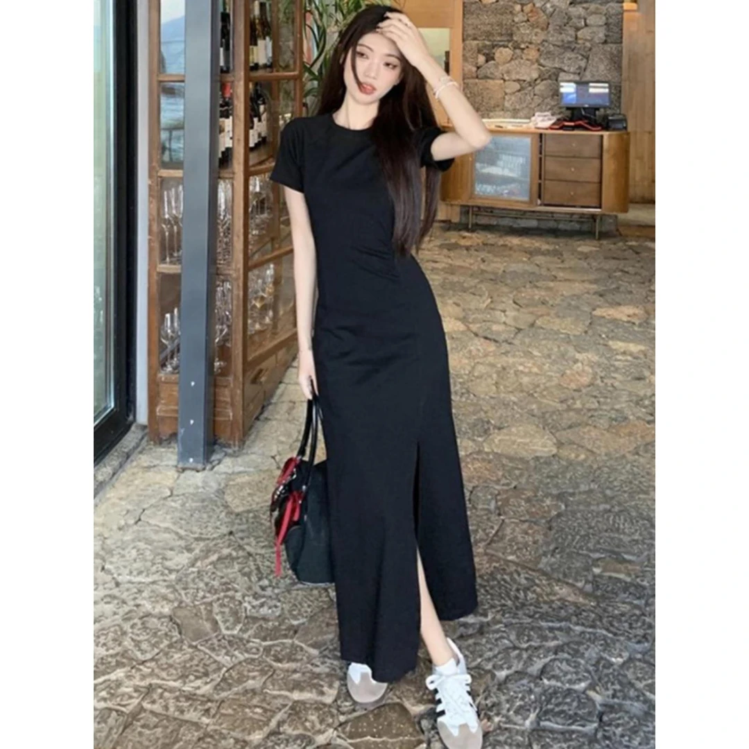 赫本风法式复古黑色T恤连衣裙女夏纯欲辣妹气质收腰直筒开叉长裙