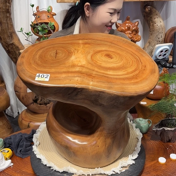 香樟木香樟木根雕凳子一物一拍编号402长46宽30高42