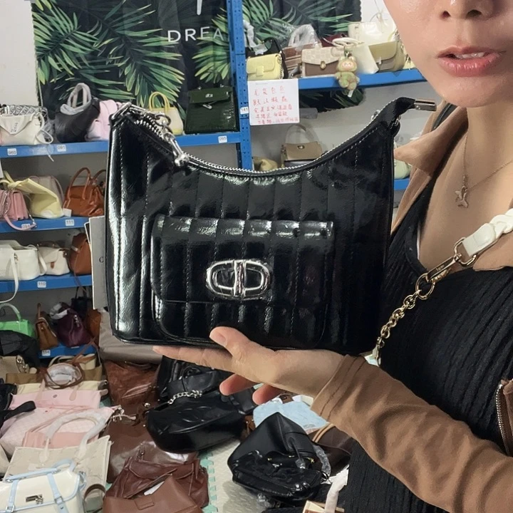 用****0就咯哦了，好看了就咯