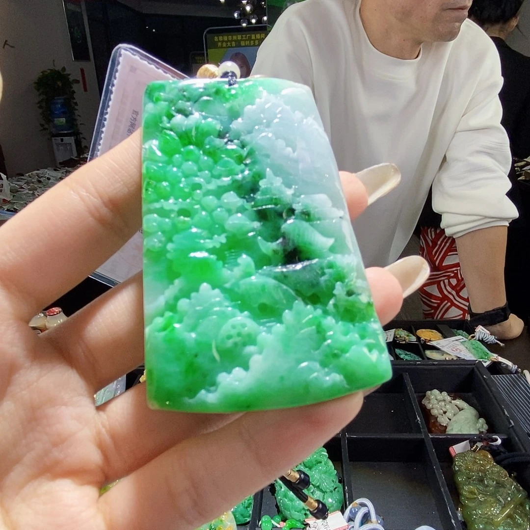 颈饰未镶嵌翡翠翡翠