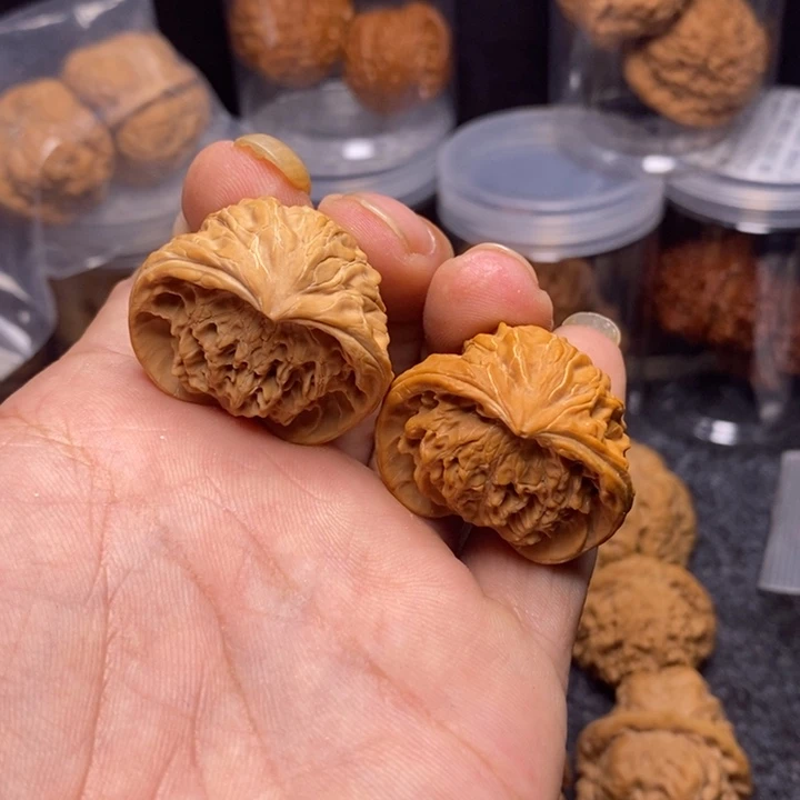 文玩核桃吊坠34蛇头