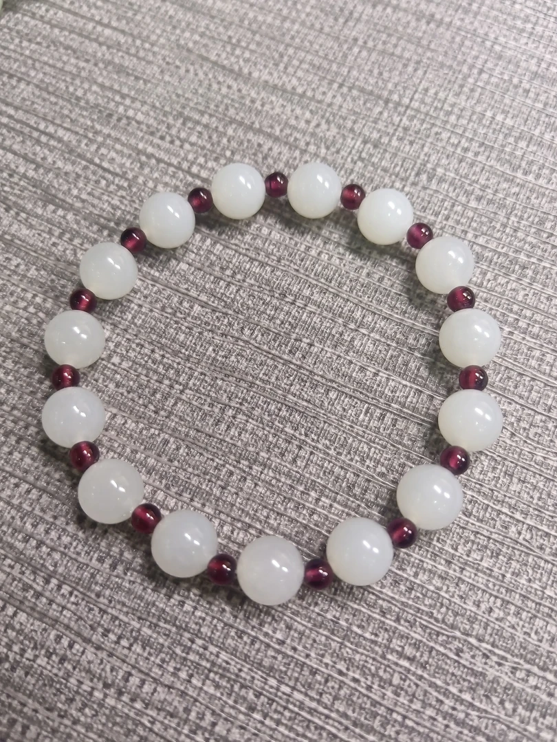 和田白玉时尚手串