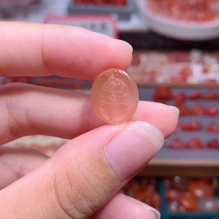 南红玛瑙未镶嵌南红一枝独秀