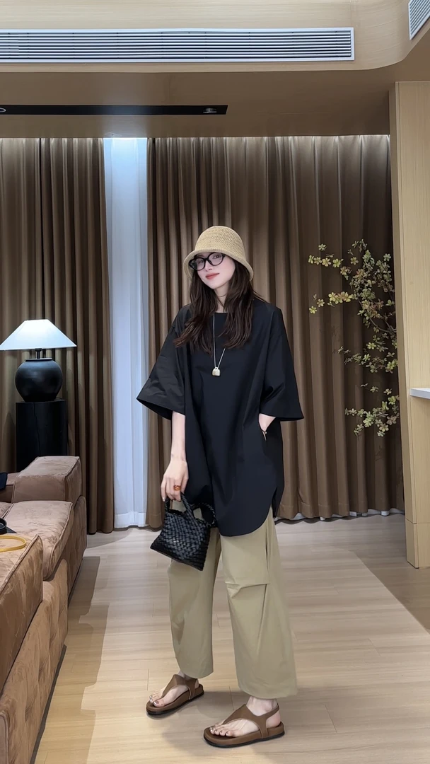 月月不吃鱼2025春夏小众设计后背捏褶单扣宽松百搭衬衫 2504C1698