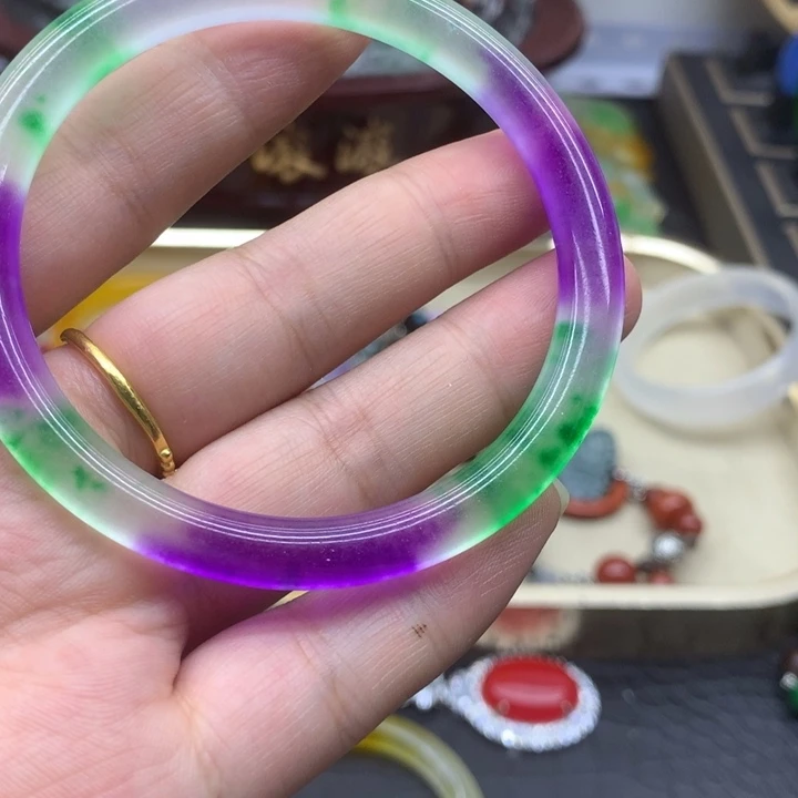 翡翠未镶嵌颈饰吊坠