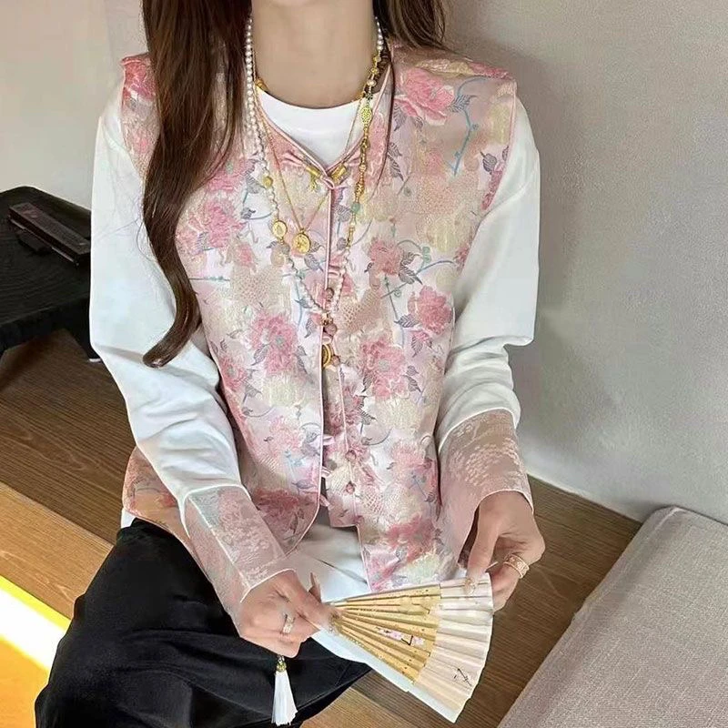 2025年早春中式国风粉色盘扣马甲女洋气重工提花上衣打底两件套潮
