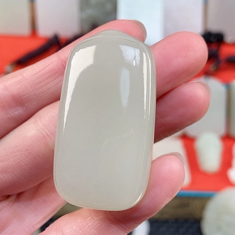 【闪购商品】颈饰未镶嵌和田玉