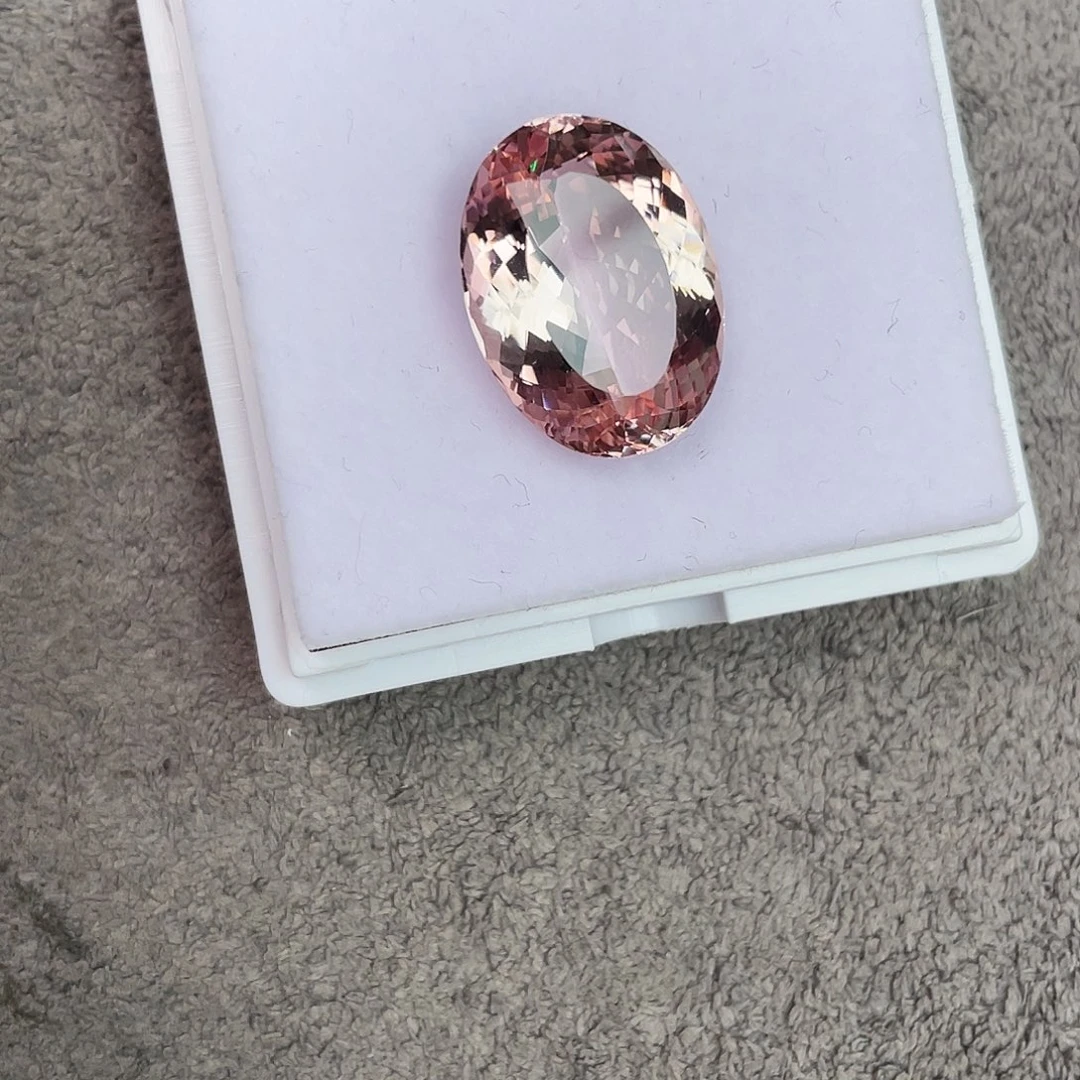 裸石绿柱石（摩根石）15.7Ct