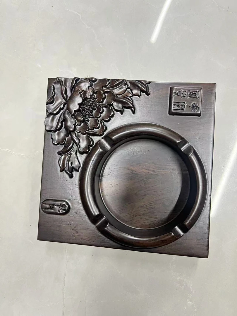 黑檀烟灰缸14*14*3