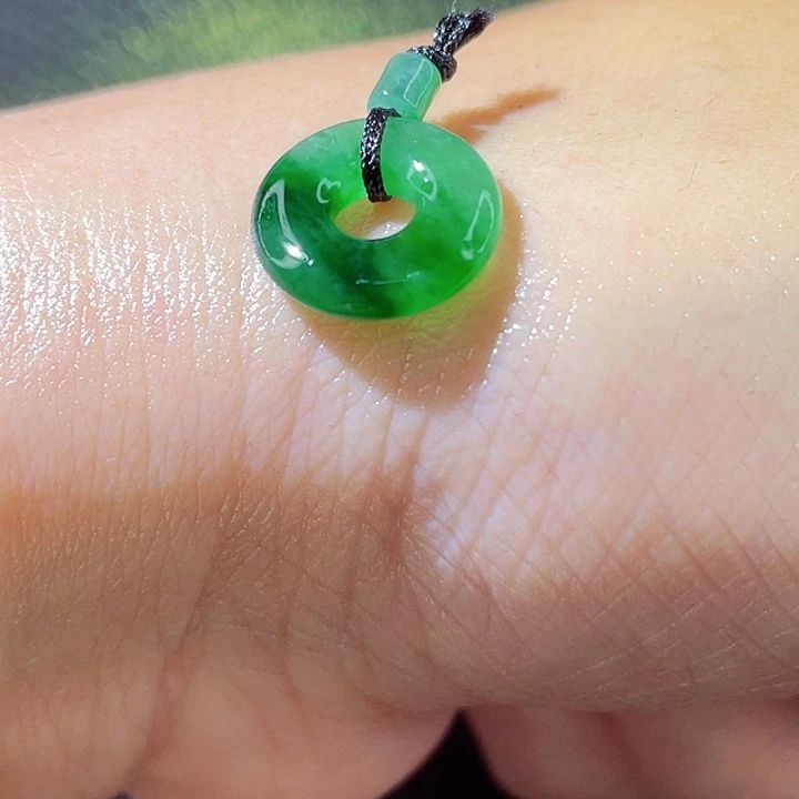 未镶嵌定制翡翠翡翠