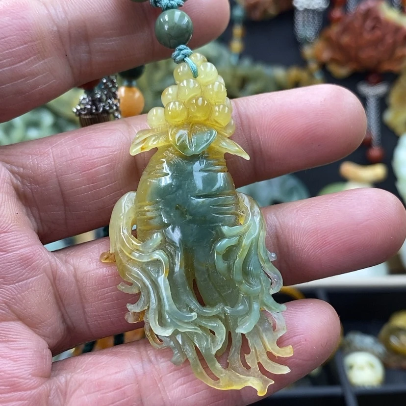 【闪购商品】蛇纹石玉未镶嵌吊坠