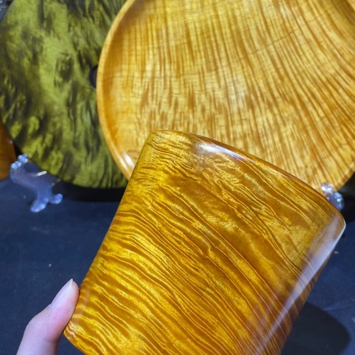 金丝楠笔筒155555555556666666666