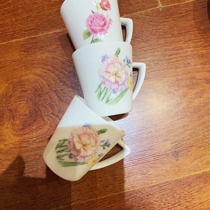 小***兽骨质瓷库存产品杯子