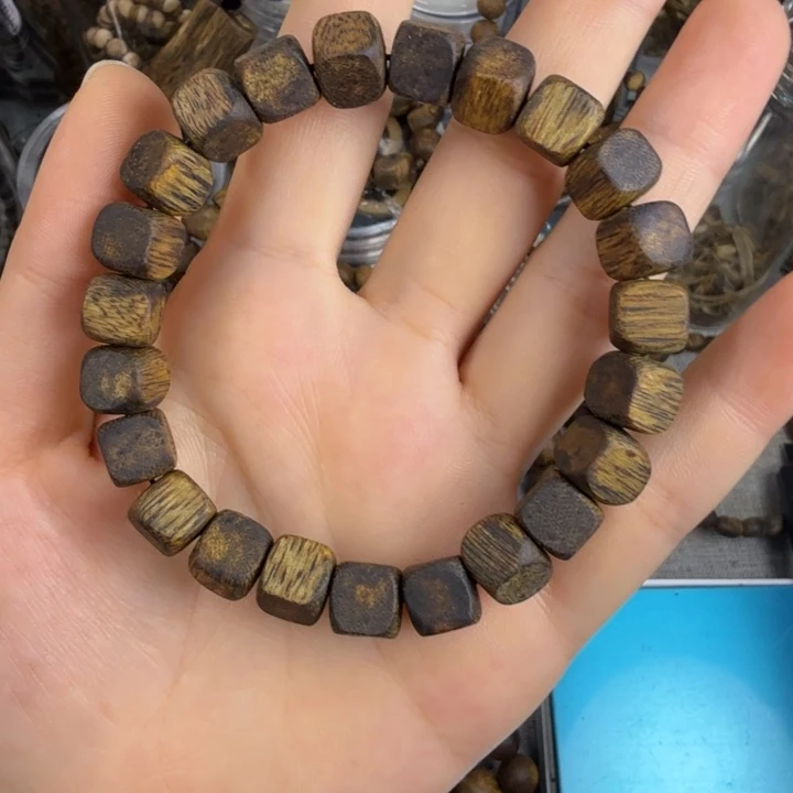 沉香沉香碎屑莺歌绿奇楠99沉08方糖