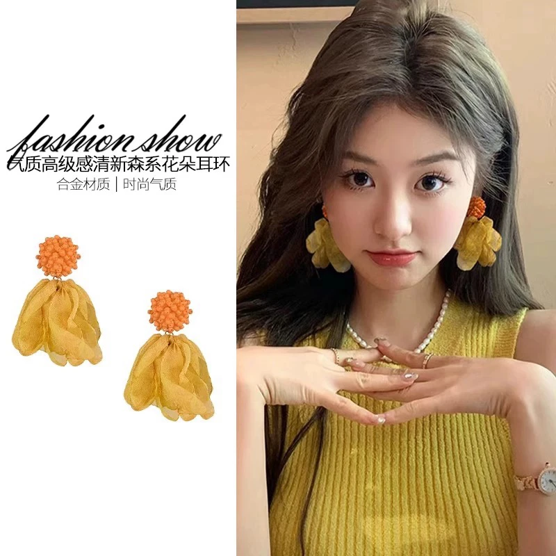 铜合金布艺耳饰 黄色花朵耳环新款夸张艺术生独特气质网红时尚ins