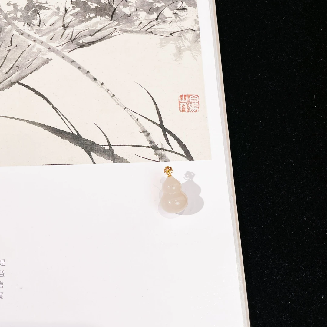 【云上雅岚】池雪丨C93331-18k和田玉吊坠-15.5x11mm-多样性发一件