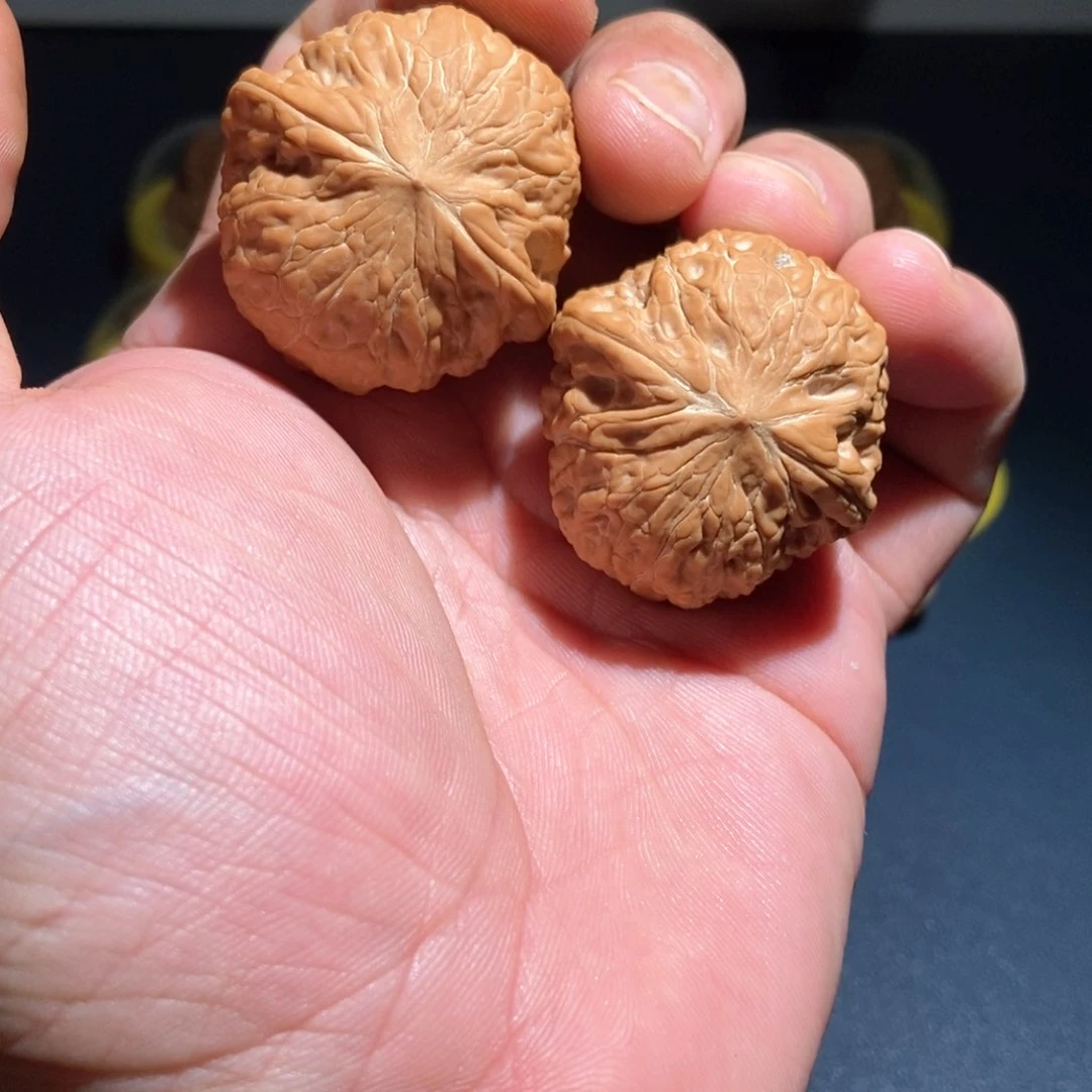 文玩核桃把件铁锤