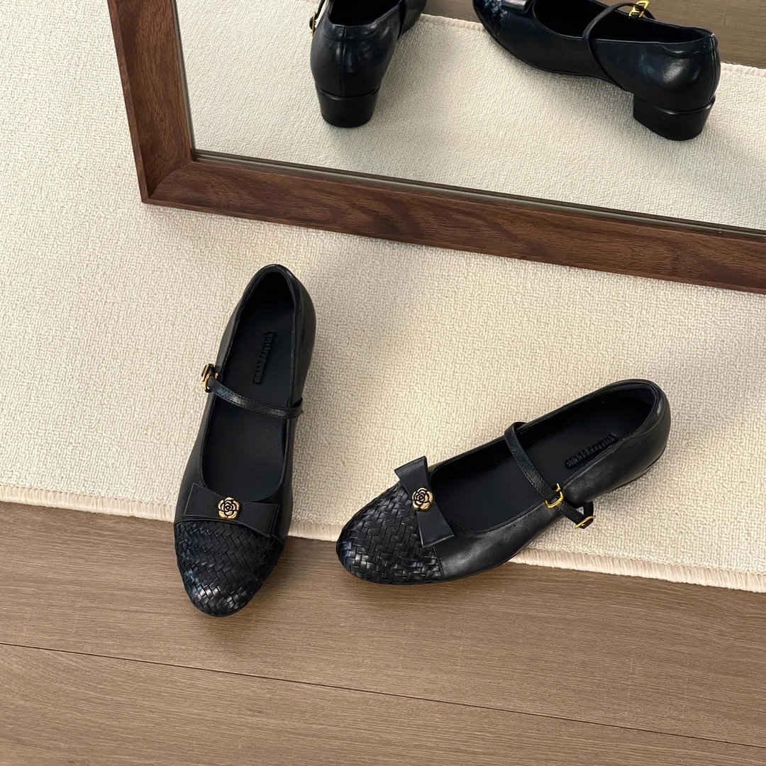 HUSSLOVE 头层牛皮·跟高3.5CM·复古编织圆头蝴蝶结浅口粗跟单鞋