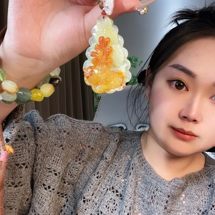 合金蛇纹石玉吊坠s***n