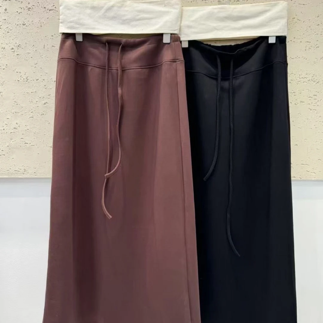 新款三个颜色直筒半身裙