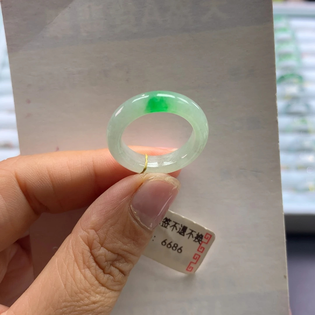 翡翠未镶嵌戒指13号