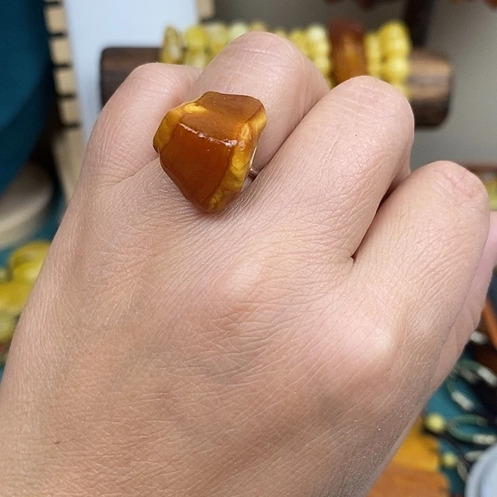 蜜蜡未镶嵌裸石戒指