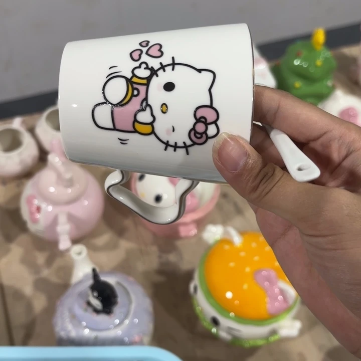 紫砂在干嘛呀亲爱呢