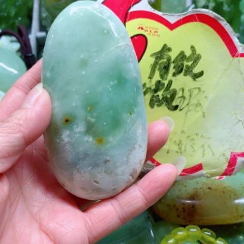 蛇纹石玉未镶嵌手把件