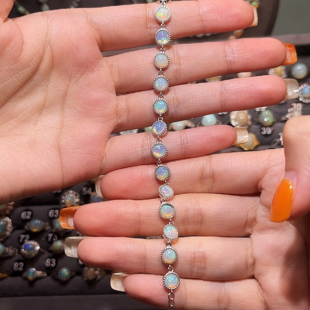 银S925镶嵌欧泊手链）