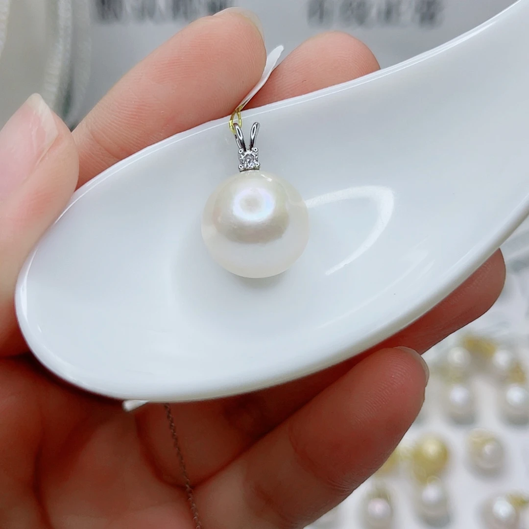 淡水珍珠合金吊坠(赠链)