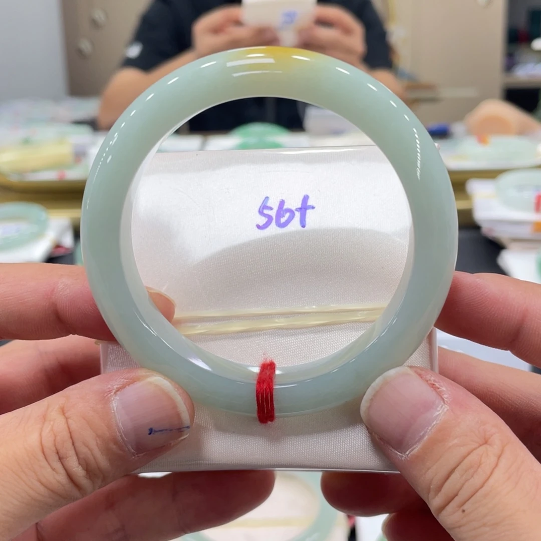 未镶嵌手镯翡翠翡翠