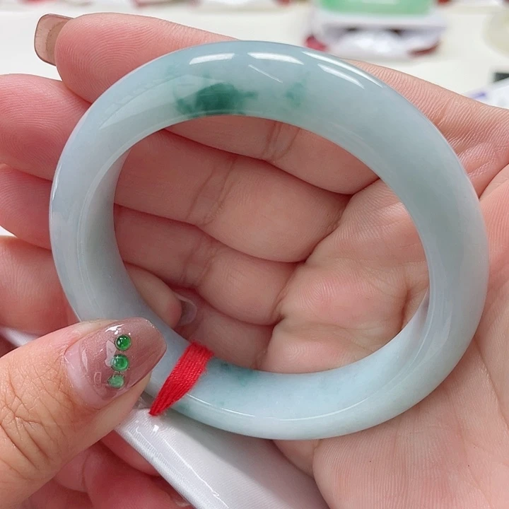 翡翠手镯（圆镯）未镶嵌缅甸翡翠手镯55圈