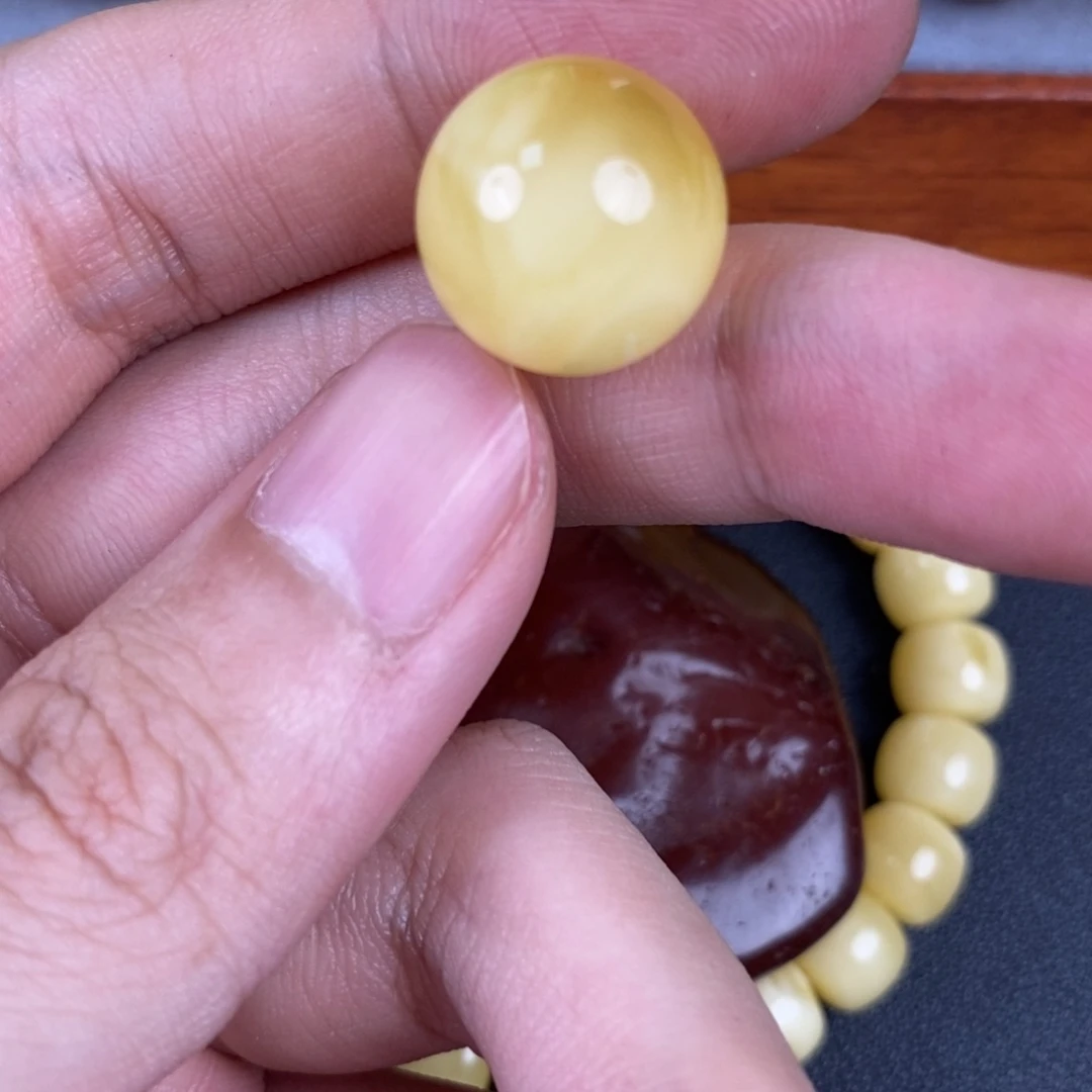 琥珀未镶嵌珠宝奇石47