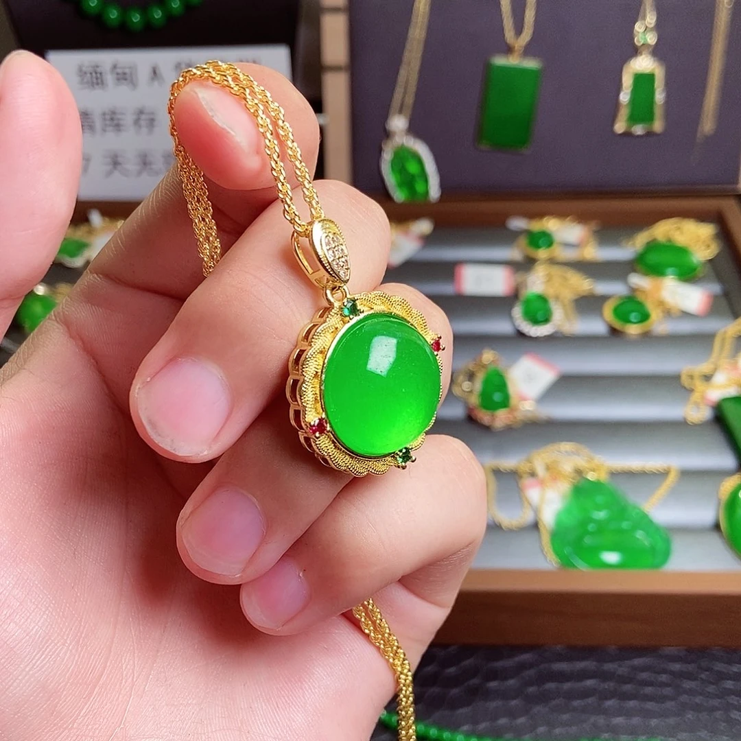 颈饰18K金镶嵌翡翠03