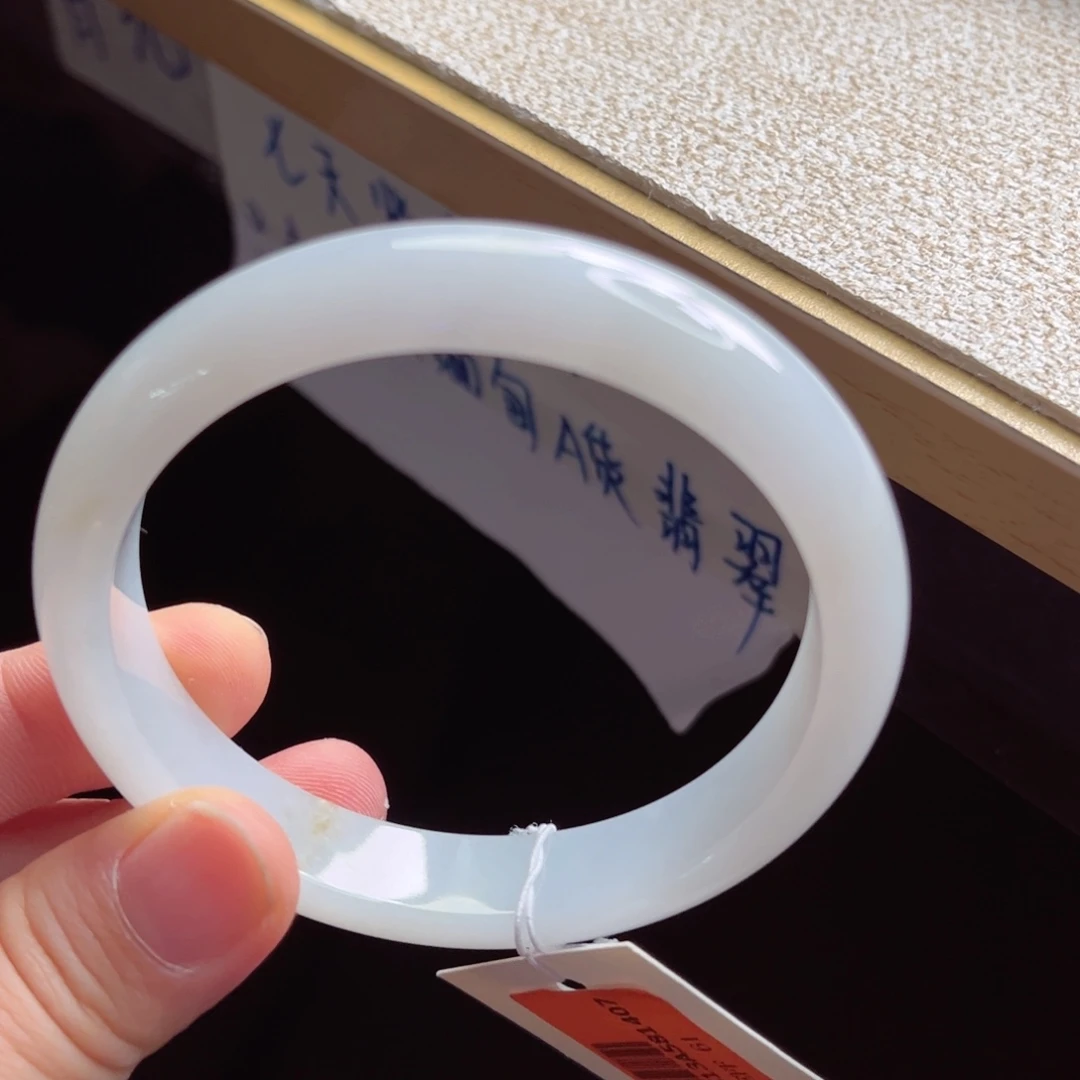 翡翠未镶嵌手镯手镯