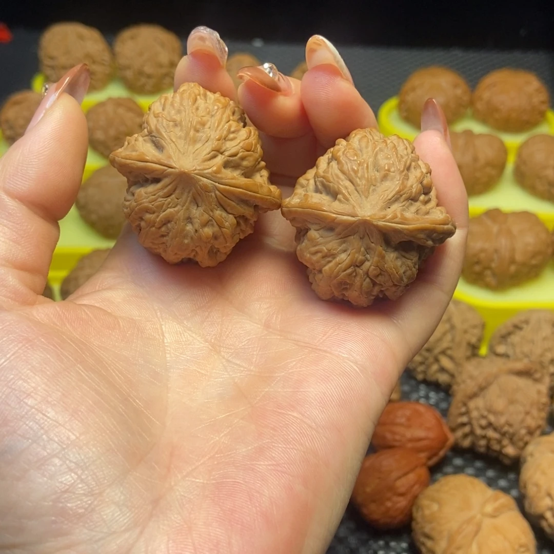 文玩核桃把件凹底39➕