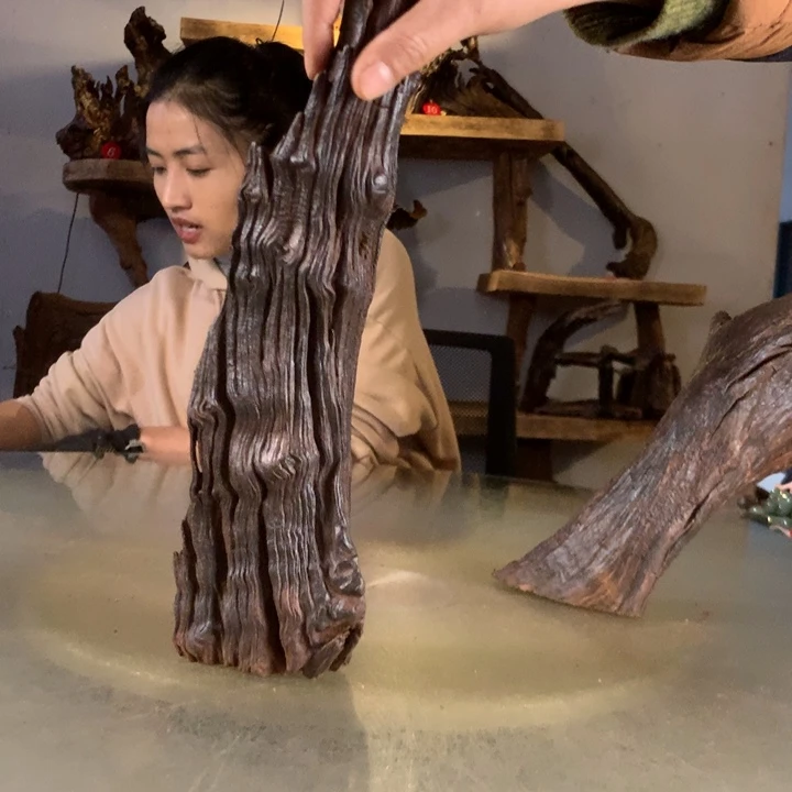 上***车天然的云南紫柚木会黄水