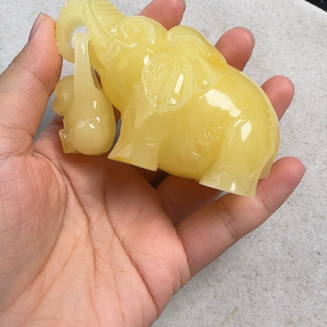 蜜蜡未镶嵌珠宝奇石