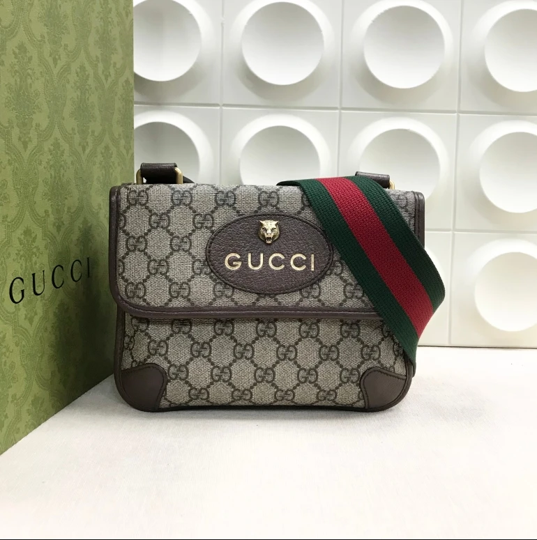 99新 GUCCI/古驰 老花虎头胸包 C1403620 6937
