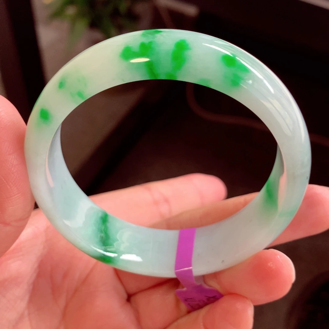 翡翠手镯未镶嵌茉**香缅甸翡翠