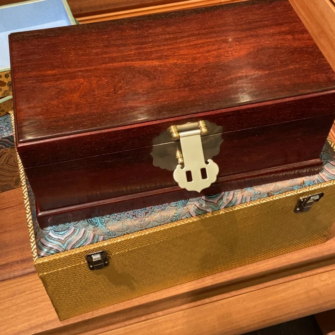 R***k紫檀木类成套家具