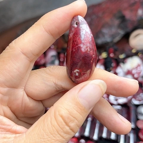 【闪购商品】天然辰砂天然原矿朱砂吊坠