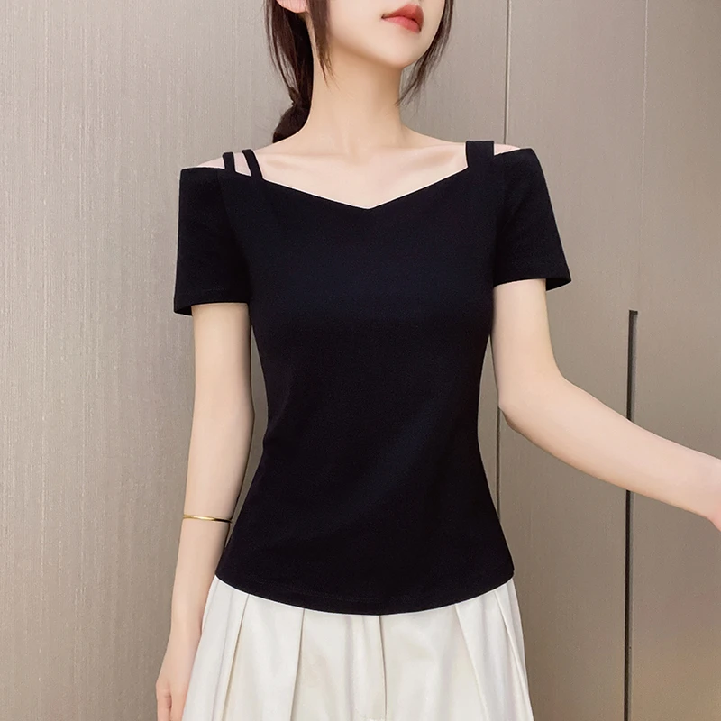 黑色v领露肩短袖t恤女2025新款夏季纯棉小众设计感打底半袖上衣