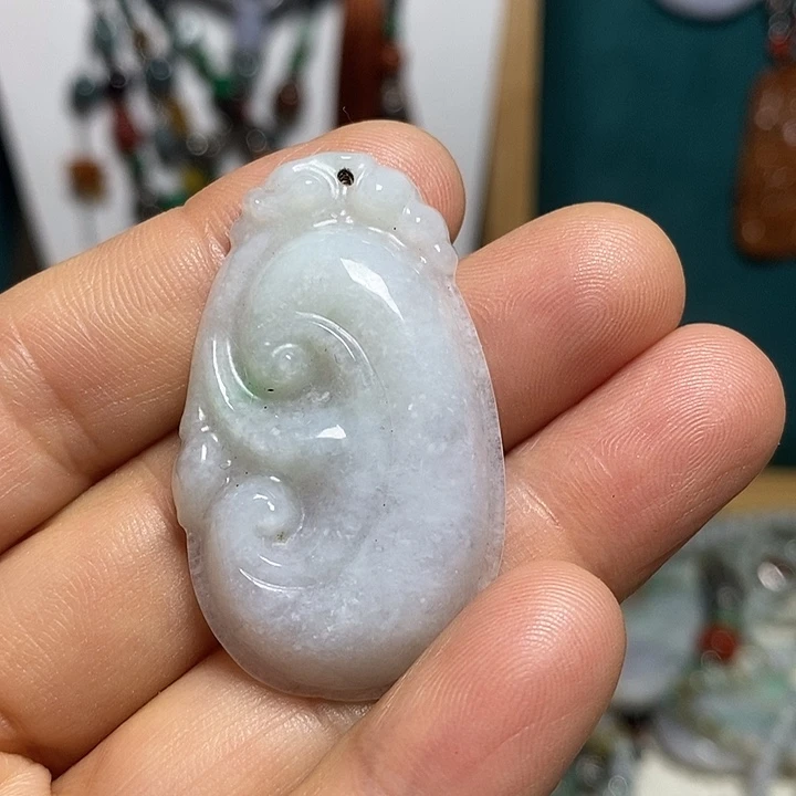 吊坠(赠链)未镶嵌翡翠