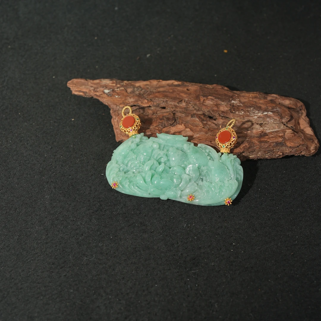 11.26香港王老板-翡翠吊坠k720