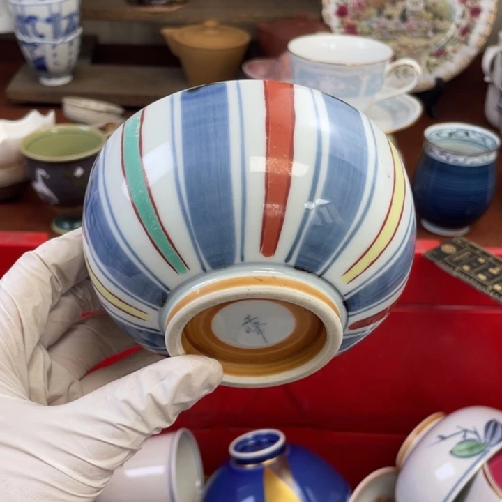 他家瓷器真美…开播了