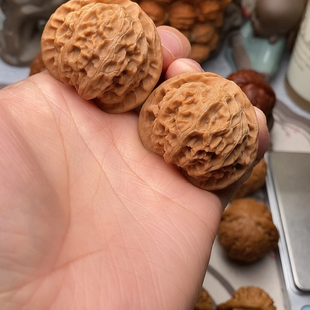 我***强把件文玩核桃宫灯