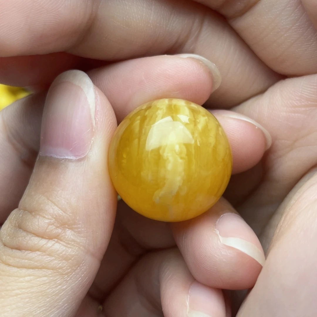 琥珀未镶嵌颈饰妖花